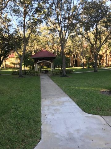 5056 Lantana Road 4105, Greenacres, FL 33463