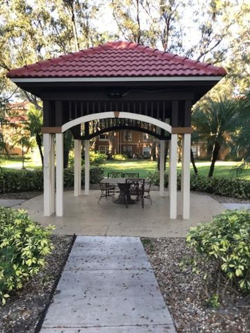 5056 Lantana Road 4105, Greenacres, FL 33463