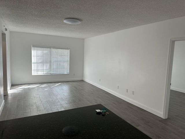 5056 Lantana Road 4105, Greenacres, FL 33463