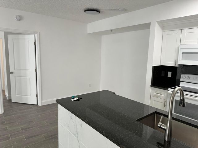 5056 Lantana Road 4105, Greenacres, FL 33463