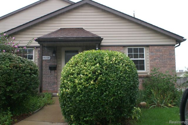 38220 Carolon, Westland, MI 48185