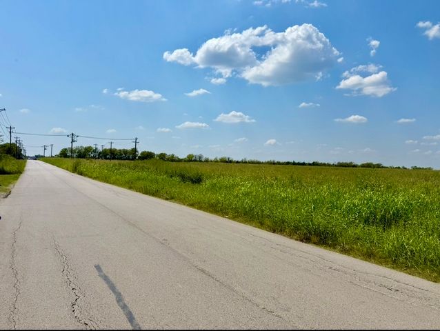 8796 Griffin Lane, Crandall, TX 75114