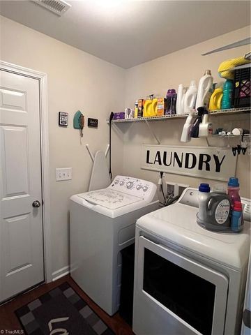 818 Leach Avenue, Thomasville, NC 27360