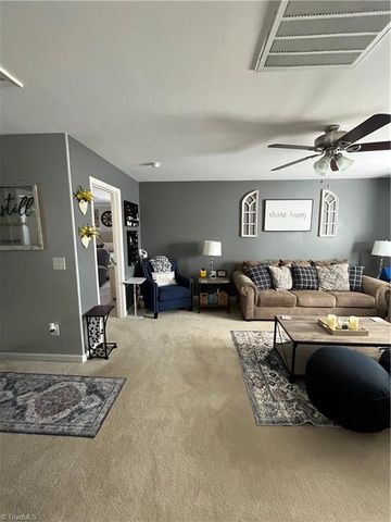 818 Leach Avenue, Thomasville, NC 27360