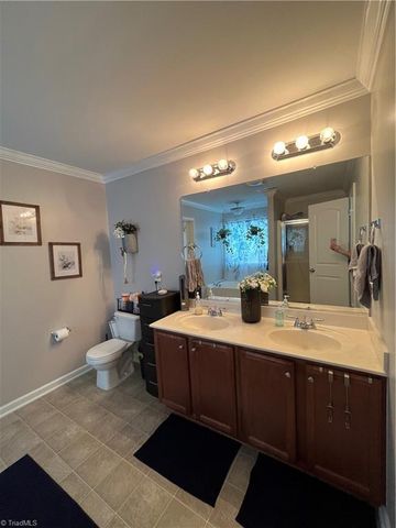 818 Leach Avenue, Thomasville, NC 27360