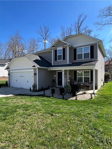 818 Leach Avenue, Thomasville, NC 27360