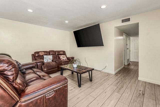 79 Sherwood St, Chula Vista, CA 91911