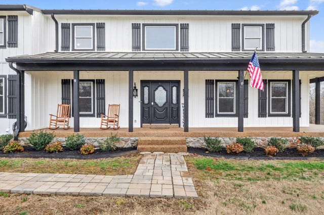 7255 Hall Rd, Greenbrier, TN 37073