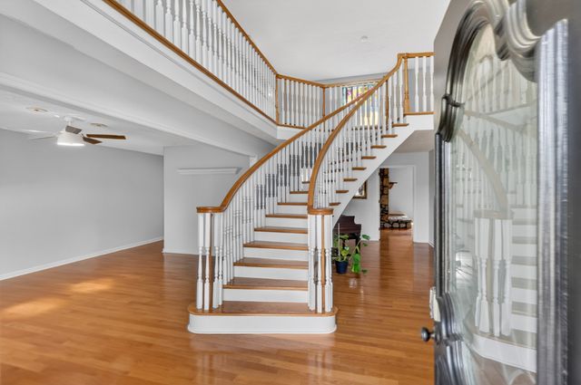 7255 Hall Rd, Greenbrier, TN 37073