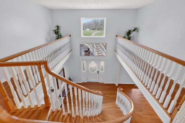 7255 Hall Rd, Greenbrier, TN 37073