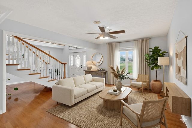 7255 Hall Rd, Greenbrier, TN 37073