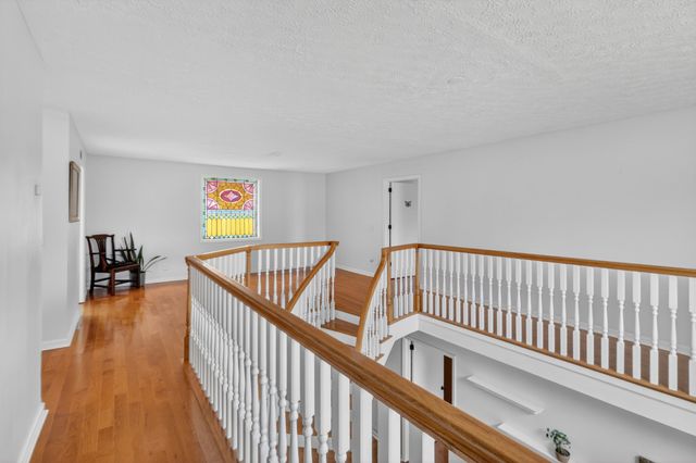 7255 Hall Rd, Greenbrier, TN 37073