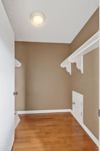 7255 Hall Rd, Greenbrier, TN 37073