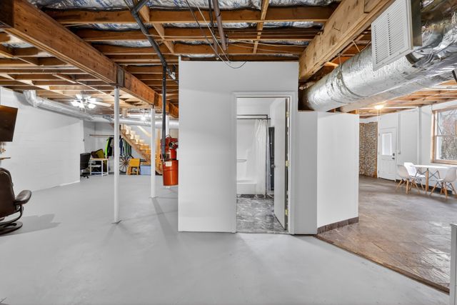 7255 Hall Rd, Greenbrier, TN 37073