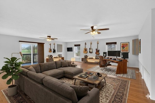 7255 Hall Rd, Greenbrier, TN 37073