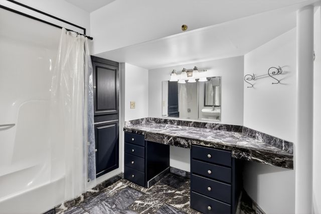 7255 Hall Rd, Greenbrier, TN 37073