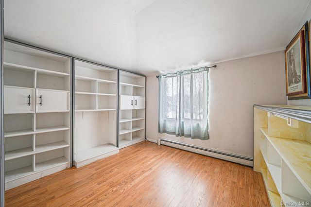 22 Meyer Lane, Medford, NY 11763