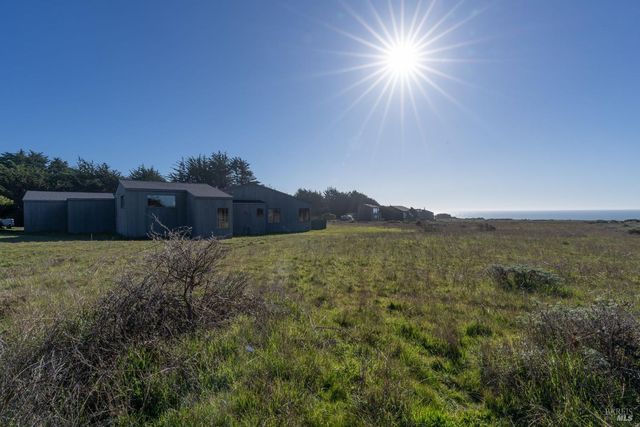 41569 Hatchway, The Sea Ranch, CA 95497