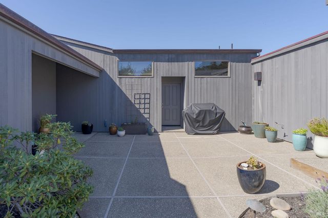 41569 Hatchway, The Sea Ranch, CA 95497
