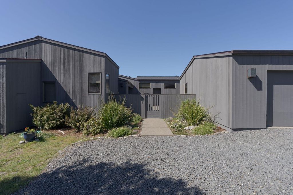41569 Hatchway, The Sea Ranch, CA 95497