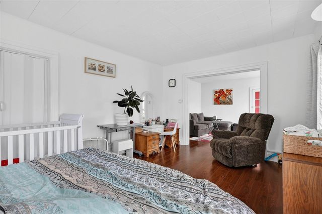 200 E Grove Street, Greenville, MI 48838