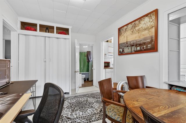 200 E Grove Street, Greenville, MI 48838