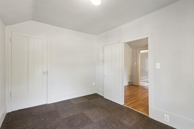 200 E Grove Street, Greenville, MI 48838