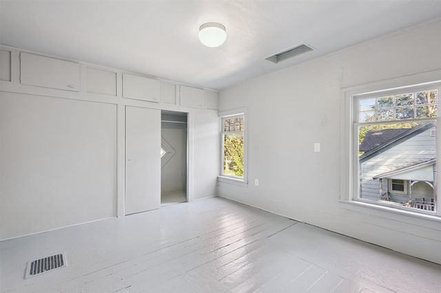 200 E Grove Street, Greenville, MI 48838