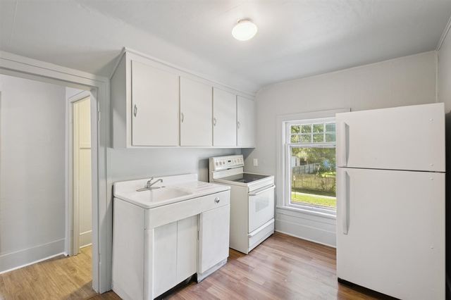 200 E Grove Street, Greenville, MI 48838