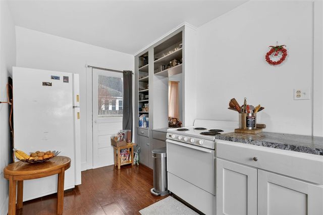 200 E Grove Street, Greenville, MI 48838