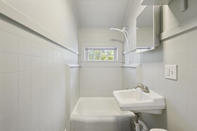 200 E Grove Street, Greenville, MI 48838