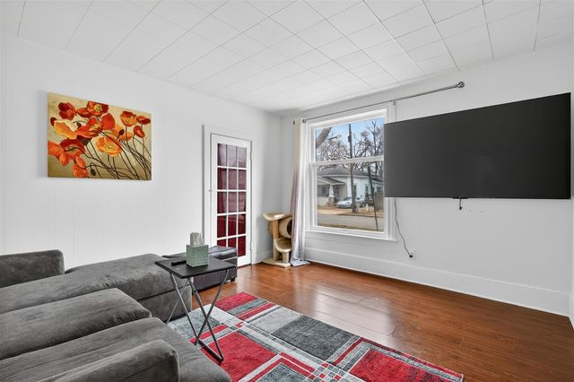 200 E Grove Street, Greenville, MI 48838