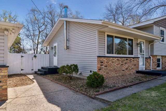 11324 Quebec Avenue N, Champlin, MN 55316