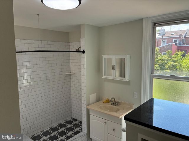 1010 N 5TH ST, Philadelphia, PA 19123