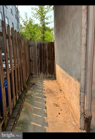 1010 N 5TH ST, Philadelphia, PA 19123