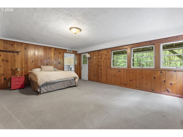 5321 Sw MENEFEE Dr, Portland, OR 97239