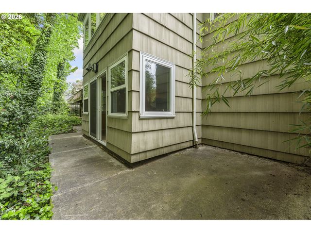 5321 Sw MENEFEE Dr, Portland, OR 97239