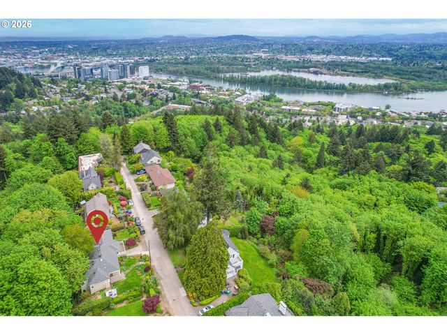 5321 Sw MENEFEE Dr, Portland, OR 97239
