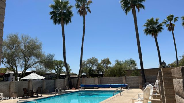 8126 N Madrid Drive, Tucson, AZ 85704