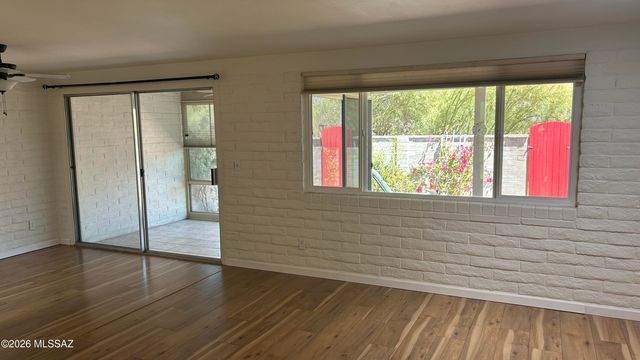 8126 N Madrid Drive, Tucson, AZ 85704