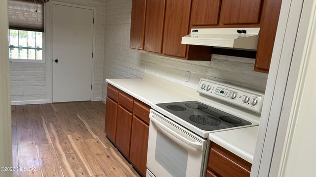 8126 N Madrid Drive, Tucson, AZ 85704