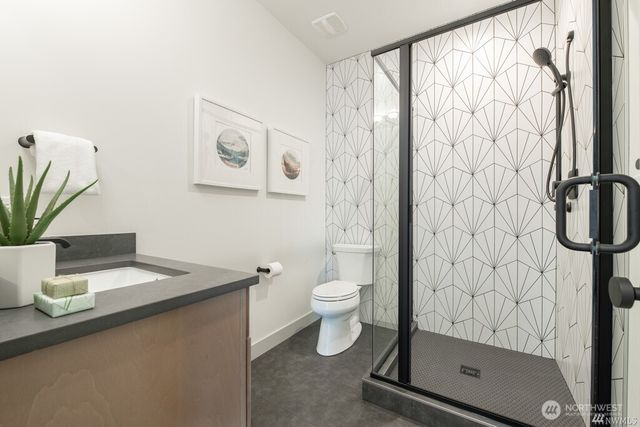 421 N 63rd Street, Seattle, WA 98103