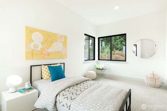 421 N 63rd Street, Seattle, WA 98103