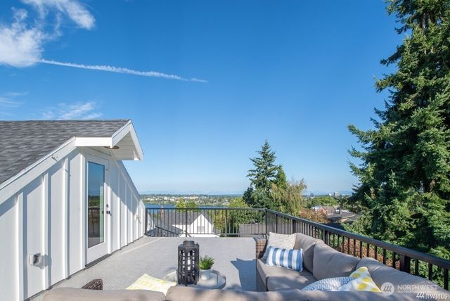 421 N 63rd Street, Seattle, WA 98103