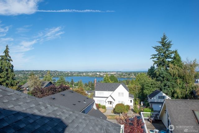 421 N 63rd Street, Seattle, WA 98103