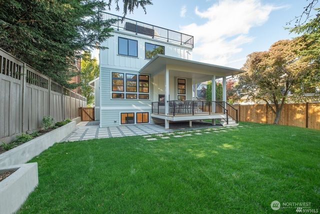 421 N 63rd Street, Seattle, WA 98103
