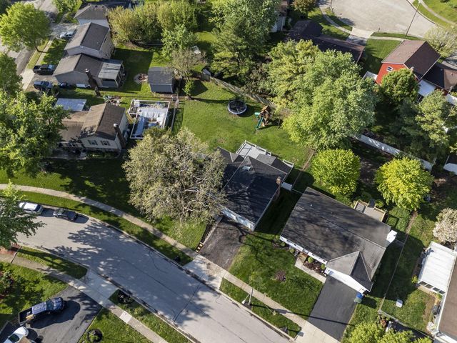 1971 New Market Drive, Grove City, OH 43123