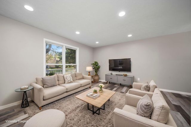 1971 New Market Drive, Grove City, OH 43123