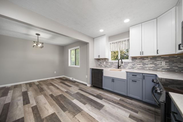 1971 New Market Drive, Grove City, OH 43123