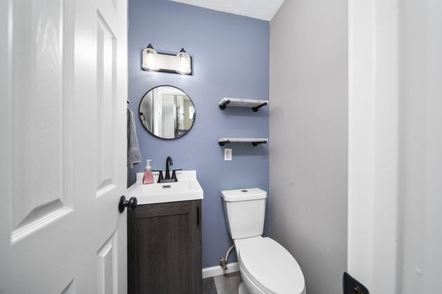1971 New Market Drive, Grove City, OH 43123